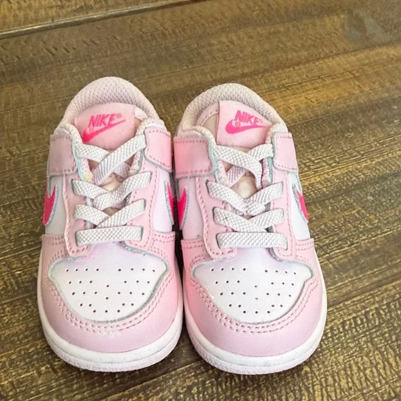 Nike Dunk Kids Light Pink and Hot Pink Sneakers - Picture 2 of 4